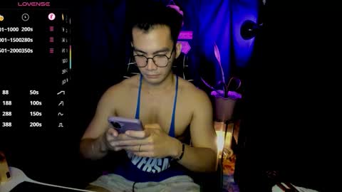 Snapshot of 000batman000 chatting on 02.06.26 Bruce online show from 02.06.26