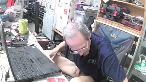 Snapshot of 04oldskool chatting on 12.23.24 04oldskool online show from 12.23.24