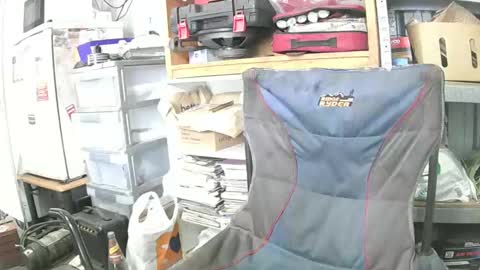 Snapshot of 04oldskool chatting on 01.10.25 04oldskool online show from 01.10.25