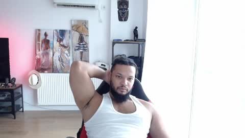 Snapshot of 0_kingsley chatting on 05.19.26 Kingsley online show from 05.19.26