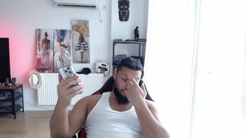 Snapshot of 0_kingsley chatting on 06.05.26 Kingsley online show from 06.05.26