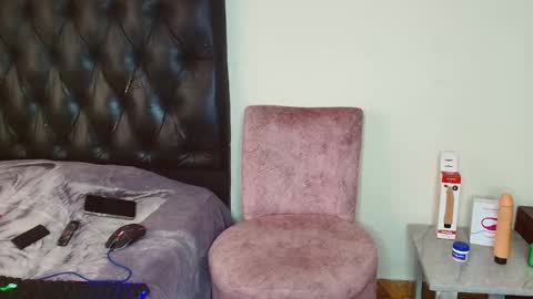 Snapshot of 0_ojacob chatting on 10.07.25 0 oJacob online show from 10.07.25