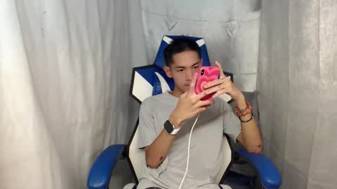 Snapshot of 0cir_asiansatisfy chatting on 04.17.26 RICK online show from 04.17.26