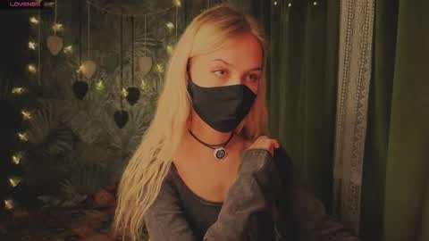 Snapshot of 0ophelia chatting on 02.07.26 0ophelia online show from 02.07.26