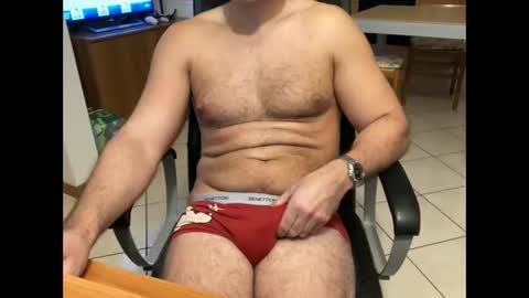 Snapshot of 100piedi1 chatting on 11.08.25 100piedi1 online show from 11.08.25