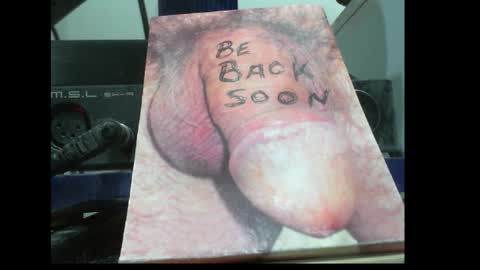 Snapshot of 10mm_socket chatting on 09.18.25 10mm_socket online show from 09.18.25