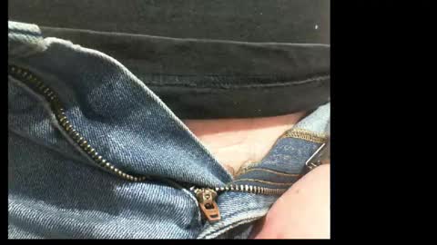 Snapshot of 10mm_socket chatting on 09.23.25 10mm_socket online show from 09.23.25