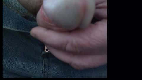 Snapshot of 10mm_socket chatting on 09.27.25 10mm_socket online show from 09.27.25