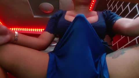Snapshot of 11inchmonstercock4u chatting on 12.13.24 i am trixie im Your Selfsucking Mistress online show from 12.13.24
