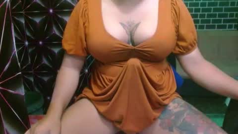  i am trixie im Your Selfsucking Mistress  online show from 04.06.26