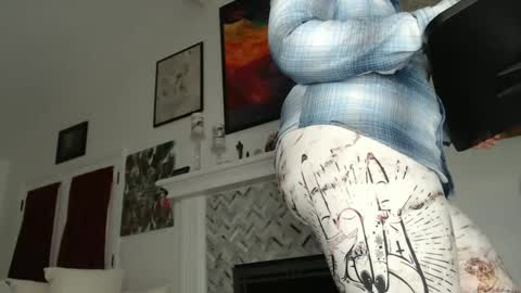 Aurora Willows online show from 02.19.25