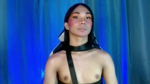 Snapshot of 18_nicole chatting on 12.02.24 barbie online show from 12.02.24