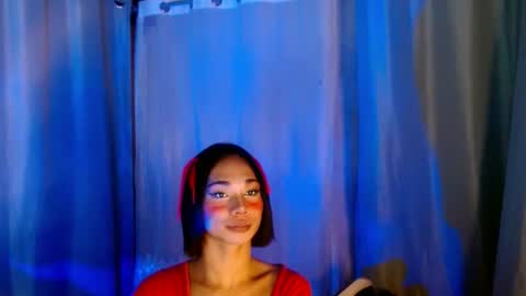 Snapshot of 18_nicole chatting on 03.11.25 barbie online show from 03.11.25