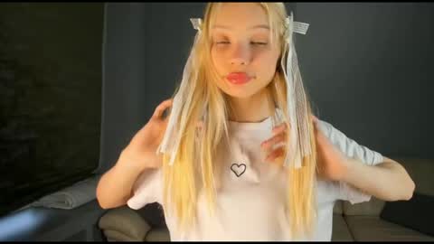 Kira online show from 11.28.25