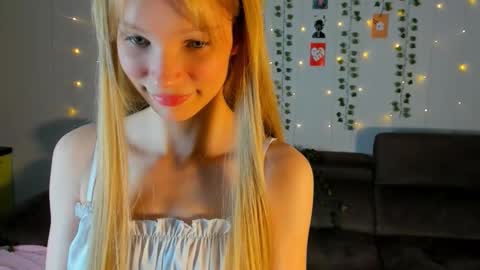 Kira online show from 03.15.26