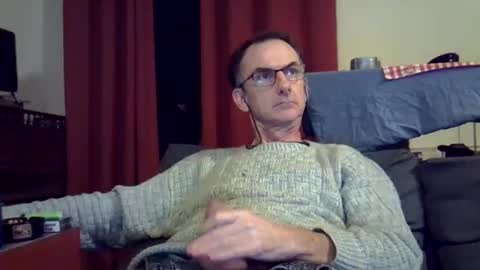 Snapshot of 18remy45 chatting on 12.18.24 18remy45 online show from 12.18.24