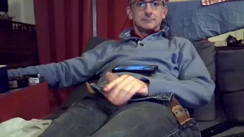 Snapshot of 18remy45 chatting on 03.03.25 18remy45 online show from 03.03.25