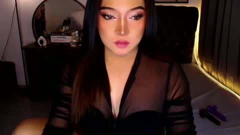 Snapshot of 1bestlover chatting on 05.16.26 Ekang online show from 05.16.26