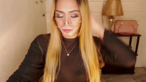 Snapshot of 1bigsurprise4you chatting on 12.23.24 angel online show from 12.23.24