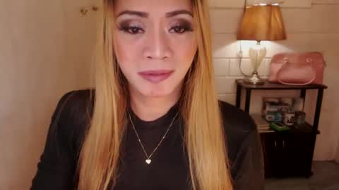 Snapshot of 1bigsurprise4you chatting on 12.30.24 angel online show from 12.30.24