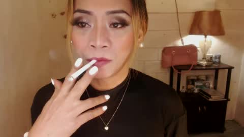 Snapshot of 1bigsurprise4you chatting on 01.25.25 angel online show from 01.25.25