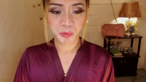 Snapshot of 1bigsurprise4you chatting on 02.01.25 angel online show from 02.01.25