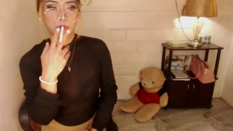 Snapshot of 1bigsurprise4you chatting on 02.11.25 angel online show from 02.11.25