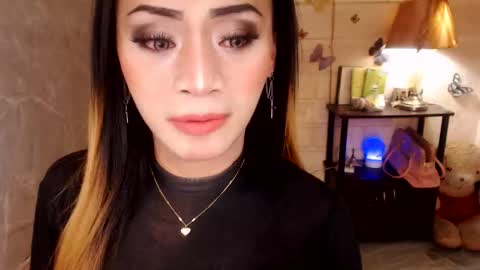 Snapshot of 1bigsurprise4you chatting on 09.18.25 angel online show from 09.18.25