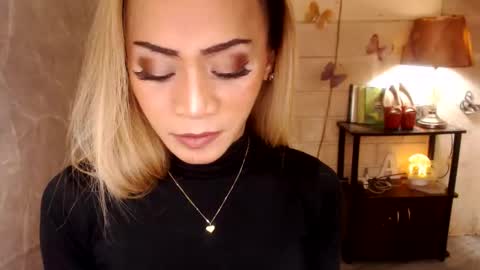 Snapshot of 1bigsurprise4you chatting on 02.10.26 angel online show from 02.10.26