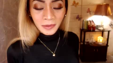 Snapshot of 1bigsurprise4you chatting on 02.14.26 angel online show from 02.14.26