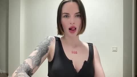 DOVE online show from 10.27.25