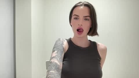 DOVE online show from 04.11.26