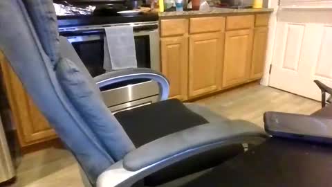 Iwantu2feelme online show from 04.19.26