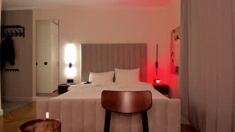 Lily 3 online show from 01.18.26