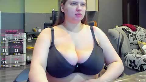 1LINDSEY1 online show from 10.12.25