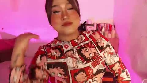 1lovelymess online show from 04.21.26