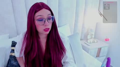 Snapshot of 1m_bella chatting on 02.07.25 bella online show from 02.07.25