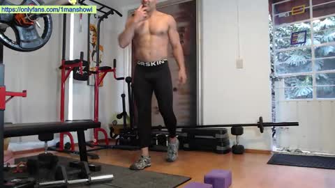 Snapshot of 1manshow11 chatting on 02.17.26 1manshow11 online show from 02.17.26