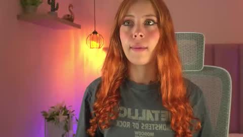 Snapshot of 1maxine chatting on 02.01.26 Anya online show from 02.01.26