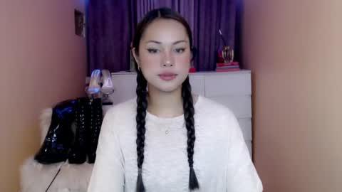 Snapshot of 1miracle_tranny chatting on 06.10.26 1miracle_tranny online show from 06.10.26