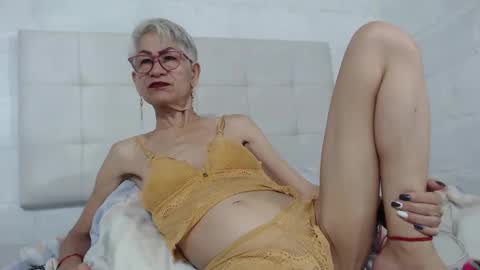 Snapshot of 1miss_monserrate chatting on 03.06.25 Miss Monserrate online show from 03.06.25