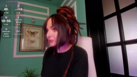 Moona  online show from 12.15.25