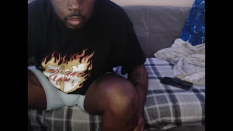 Snapshot of 1n2deep chatting on 03.05.25 1n2Deep online show from 03.05.25