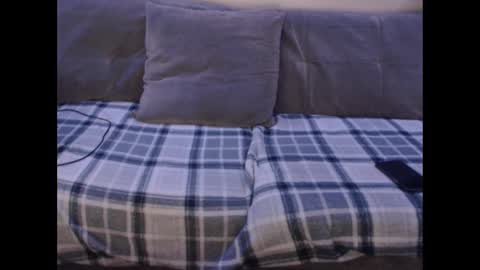 Snapshot of 1n2deep chatting on 03.06.25 1n2Deep online show from 03.06.25