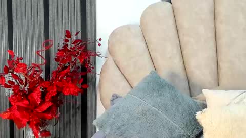 Snapshot of 1naughty_milf chatting on 01.06.26 Luisa online show from 01.06.26