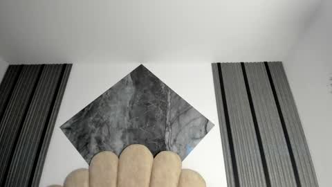 Snapshot of 1naughty_milf chatting on 02.27.26 Luisa online show from 02.27.26