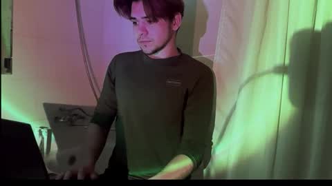 1roberttt online show from 10.14.25