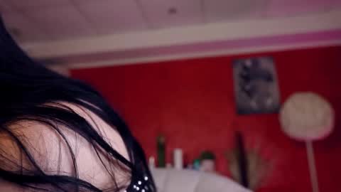 Snapshot of 1rosell chatting on 05.24.26 GLORYA online show from 05.24.26