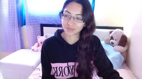 Snapshot of 1sasha_grey__1 chatting on 12.24.24 paola online show from 12.24.24