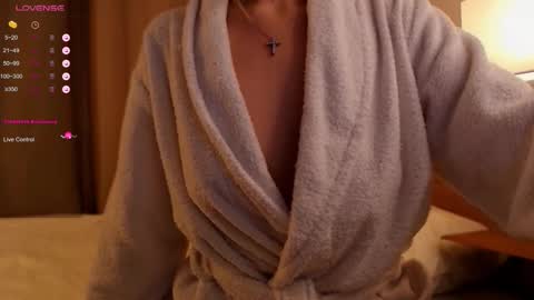 VICTORIA online show from 11.18.25